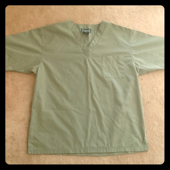 ❤️ Green Scrub Top Med 40 NWOT - Picture 1 of 10